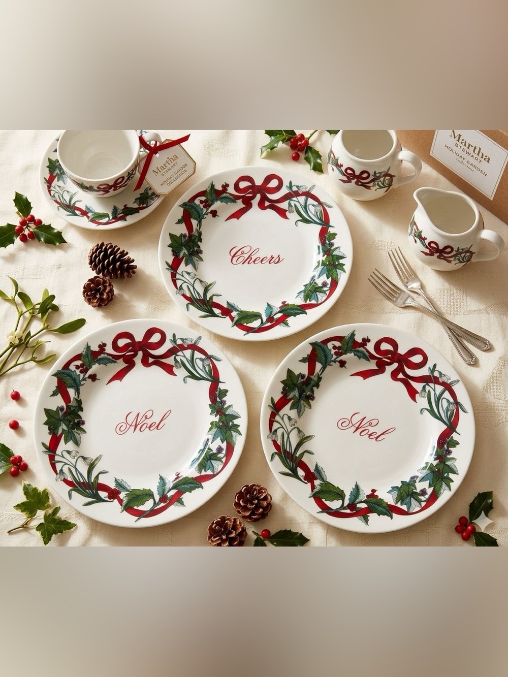 Martha Stewart Collection NOEL HOLIDAY 6.5” 3 Salad Plates